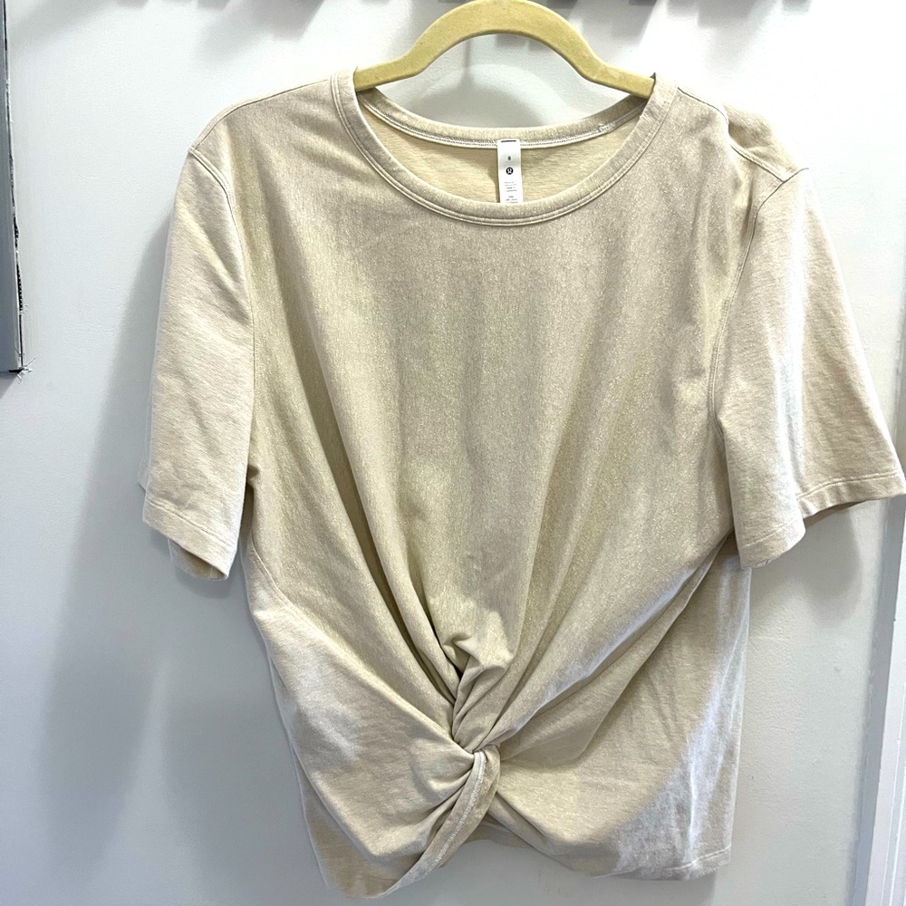 Lululemon twist front tee